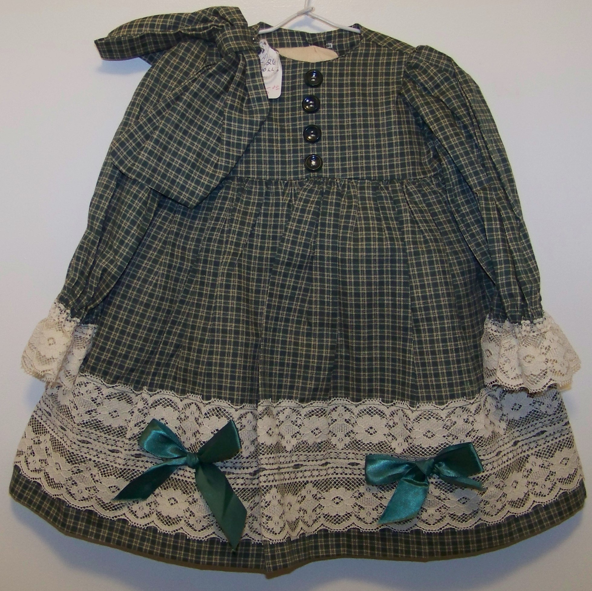 green infant dress